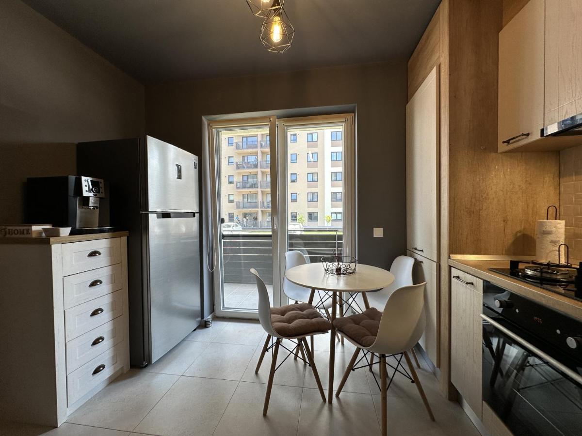 Elisio - Bricks Apartment Брашов Экстерьер фото